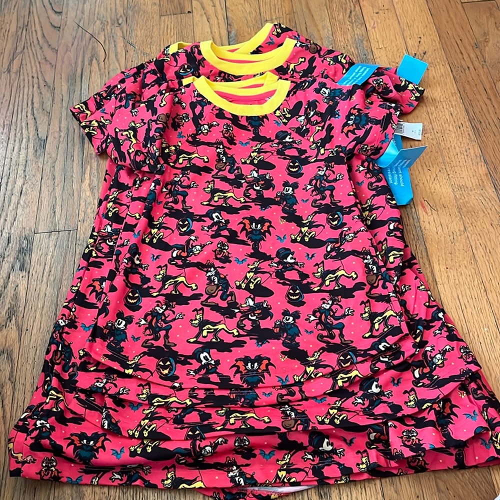 Disney Halloween nightgown Mickey & friends